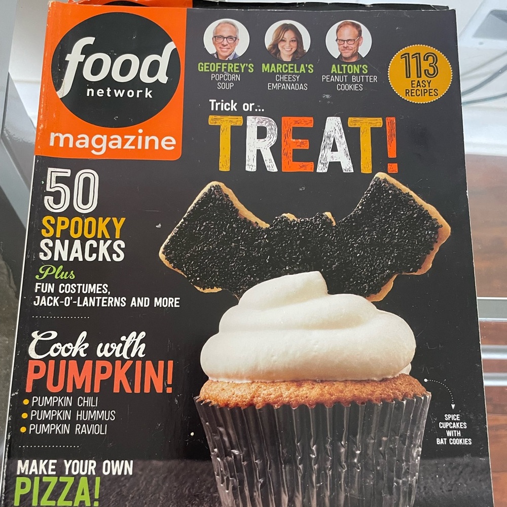 Lot of 3 Halloween-theme crafting magazines - Picture 6 of 8